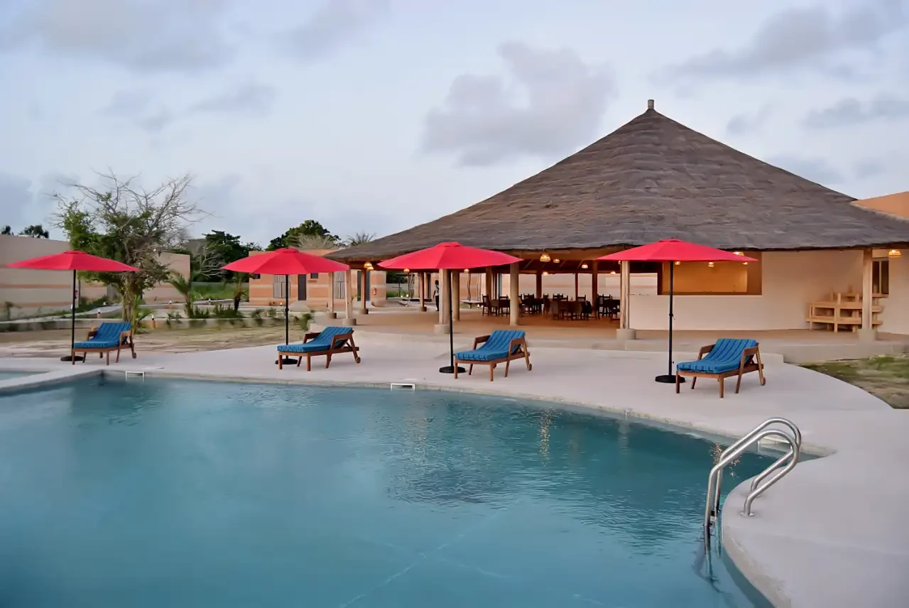 Photo 1 — King Baobab Lodge